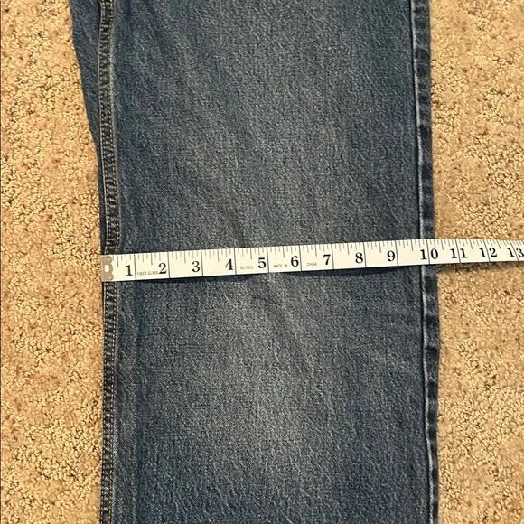 Levi's Premium Dark Denim Jeans - Picture 7 of 7